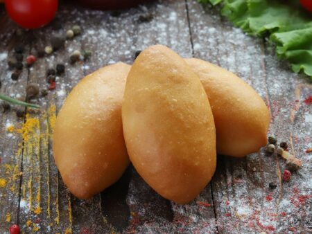 Пирожок с картошкой