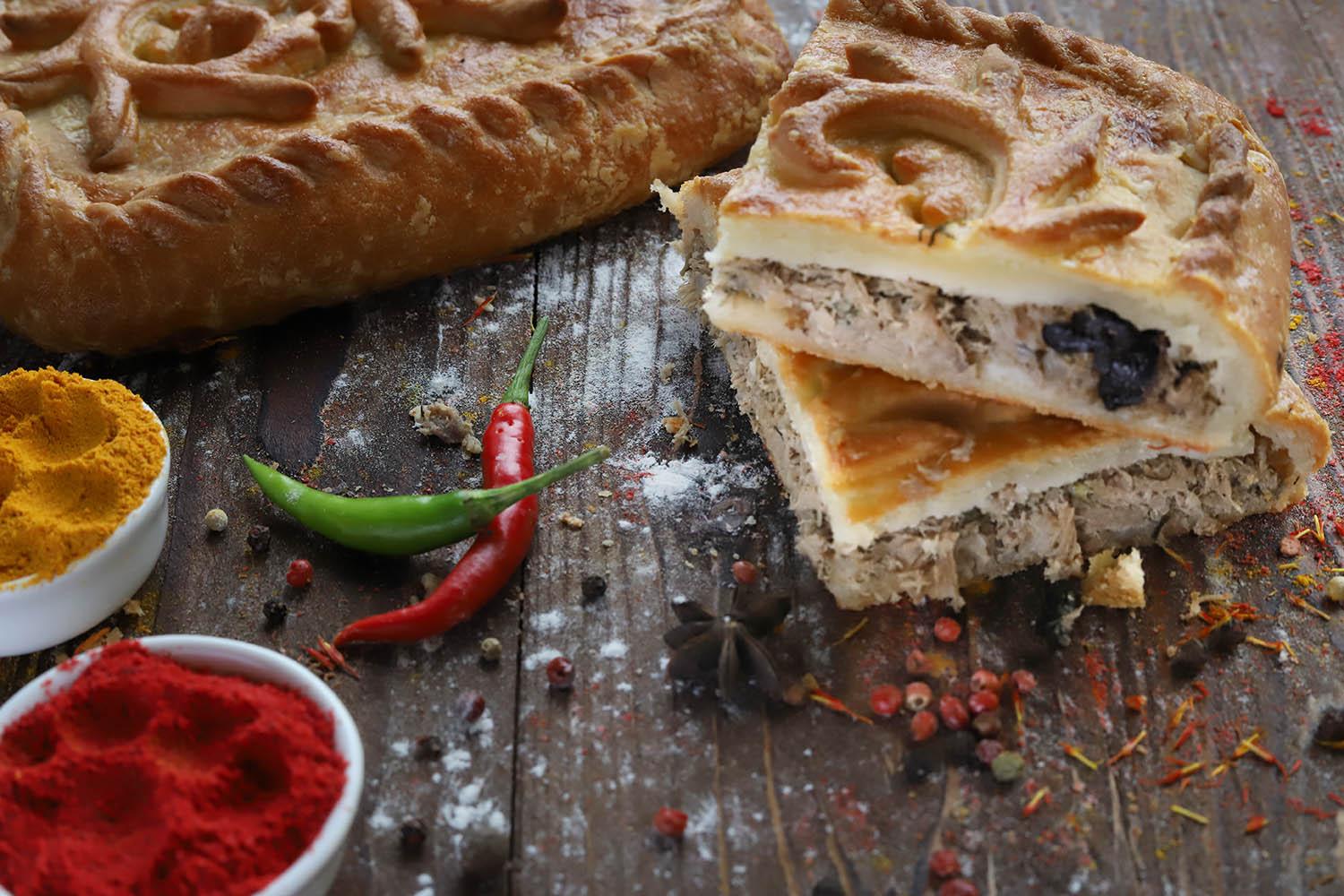 img_8606 Пирог с говядиной, картофелем, луком и зеленью — изображение 1